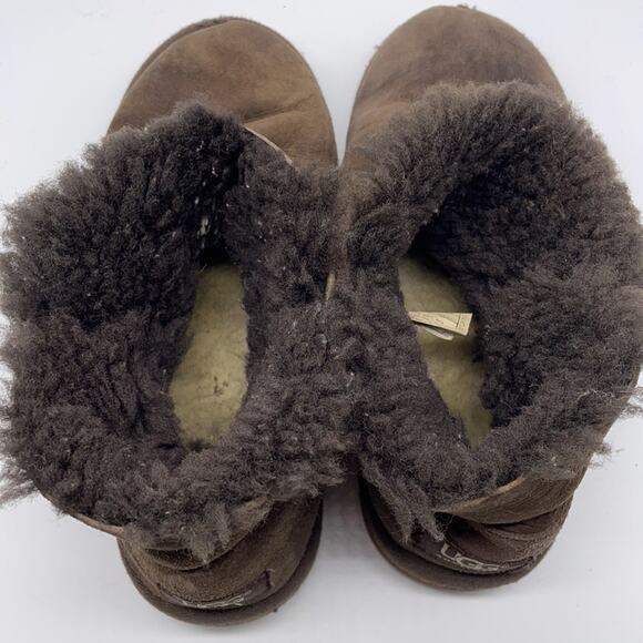 UGG Mini Bailey Button Ankle Boots Booties Chocolate Brown Size 4 - Picture 9 of 12